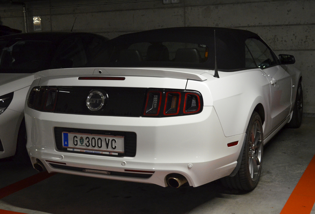 Ford Mustang GT Convertible 2013