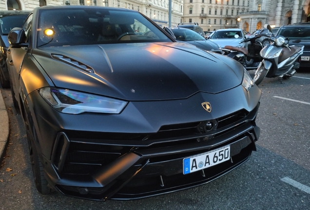 Lamborghini Urus Performante