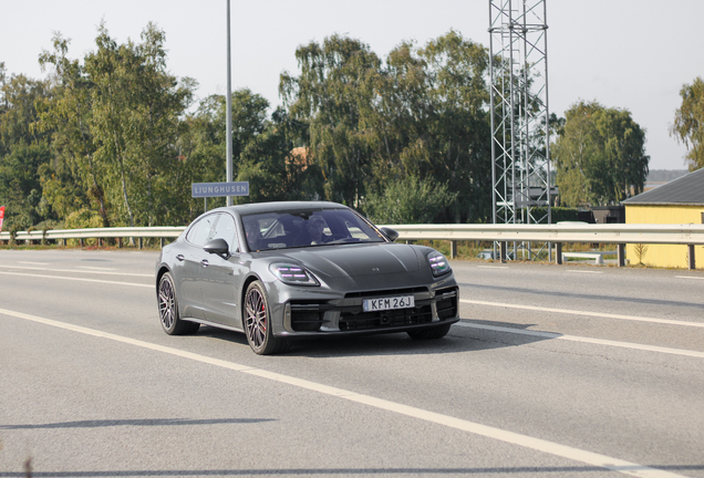 Porsche 972 Panamera Turbo E-Hybrid