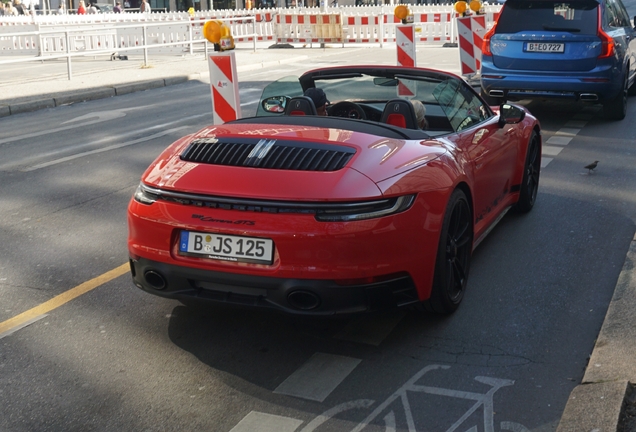 Porsche 992 Carrera GTS Cabriolet