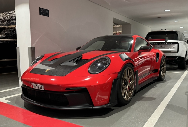 Porsche 992 GT3 RS Weissach Package