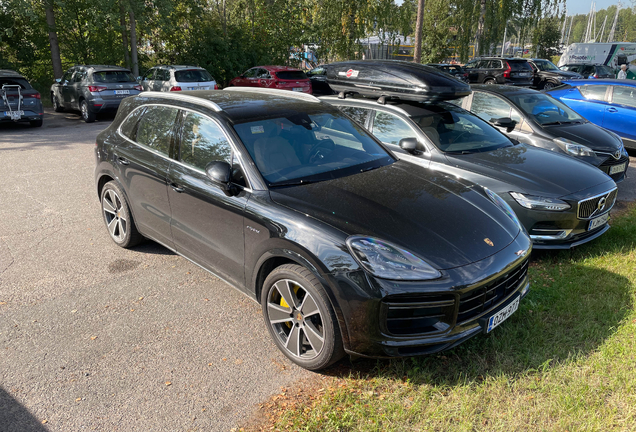 Porsche Cayenne Turbo S E-Hybrid