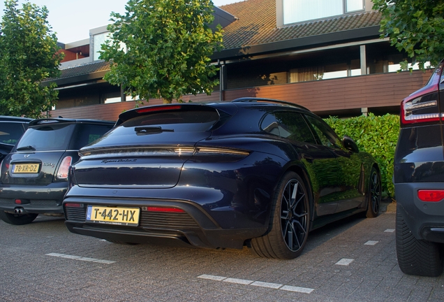 Porsche Taycan Turbo S Sport Turismo