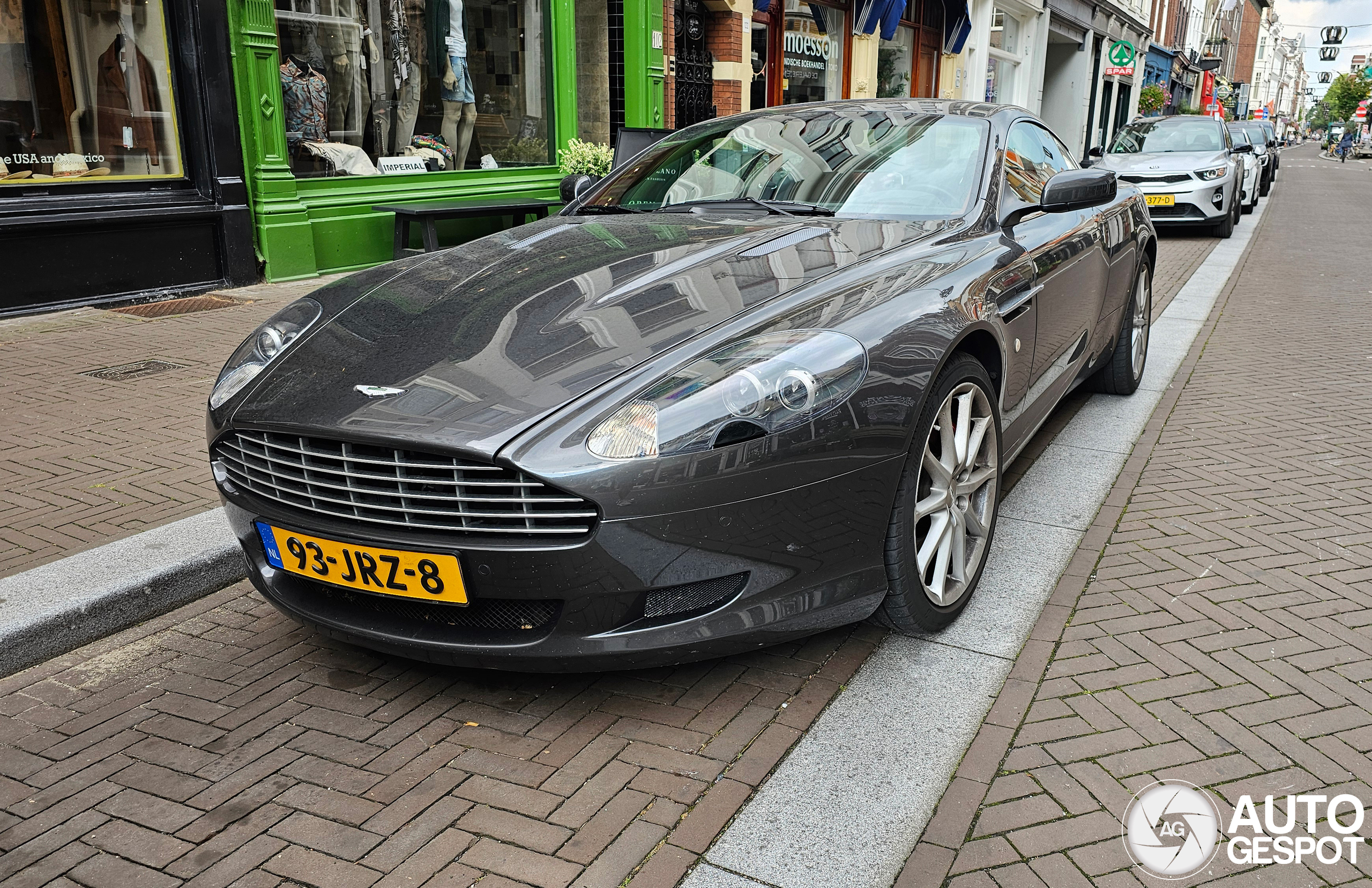 Aston Martin DB9