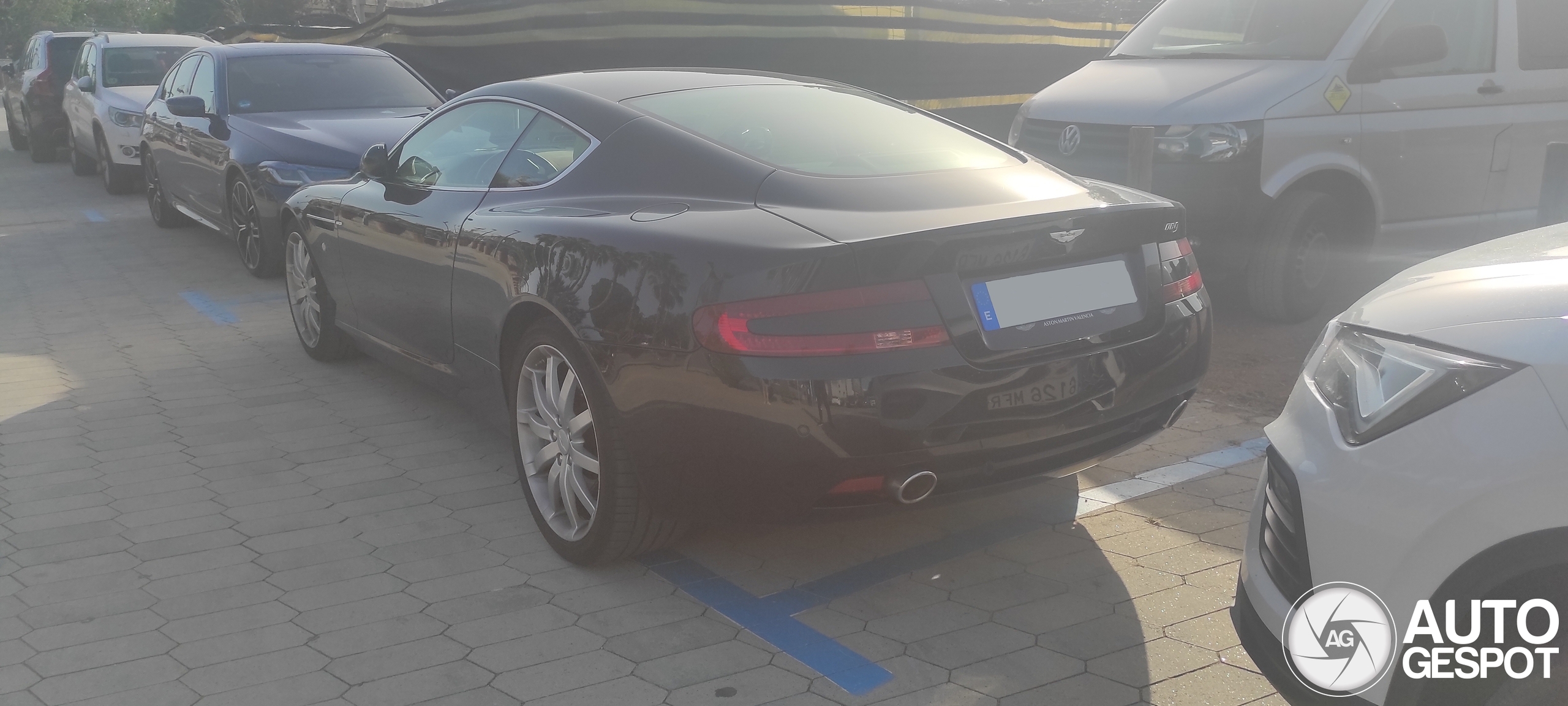 Aston Martin DB9