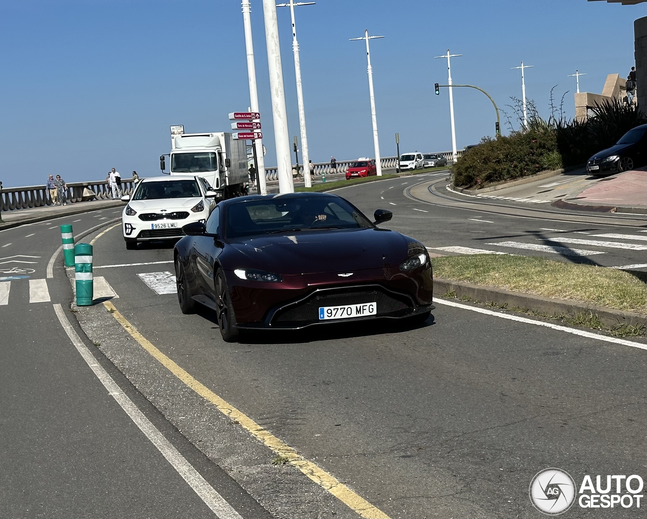 Aston Martin V8 Vantage 2018