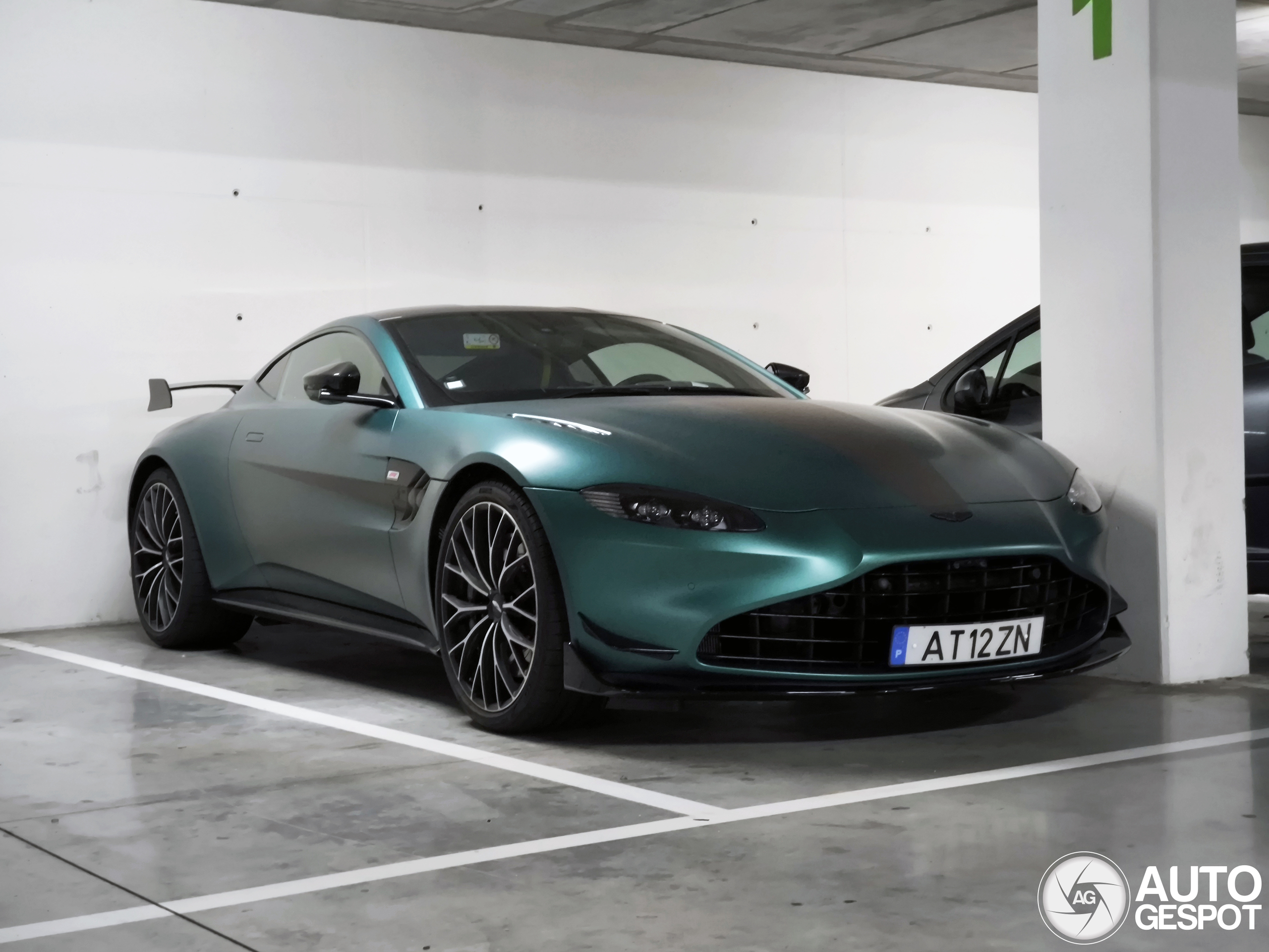 Aston Martin V8 Vantage Formula 1 Edition