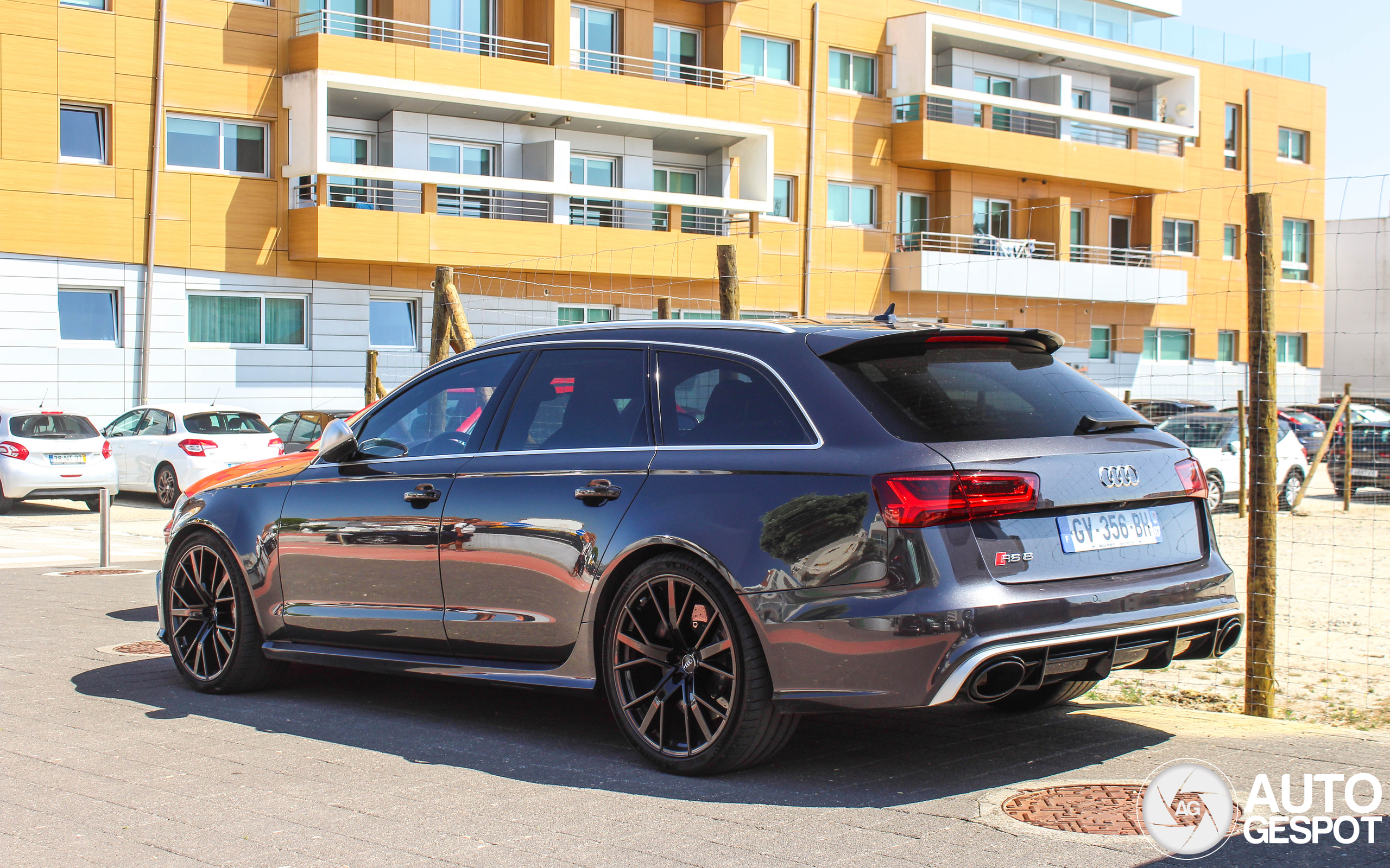 Audi RS6 Avant C7 2015