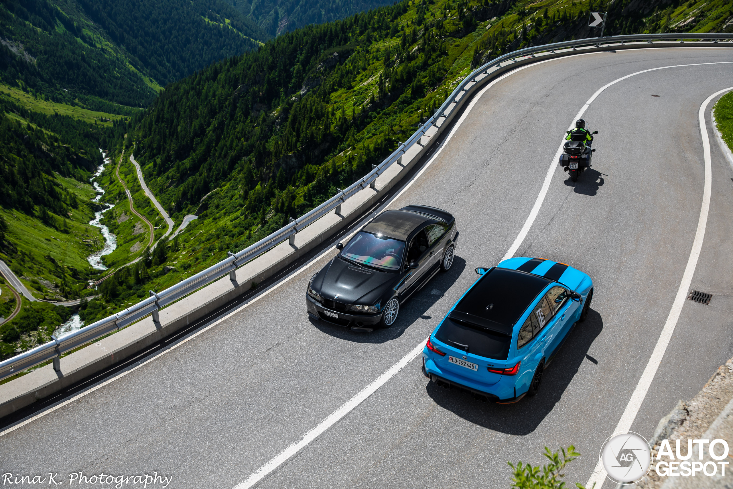 M3 E46 CSL and M3 G81 Touring Competition cross paths on the Grimselpass