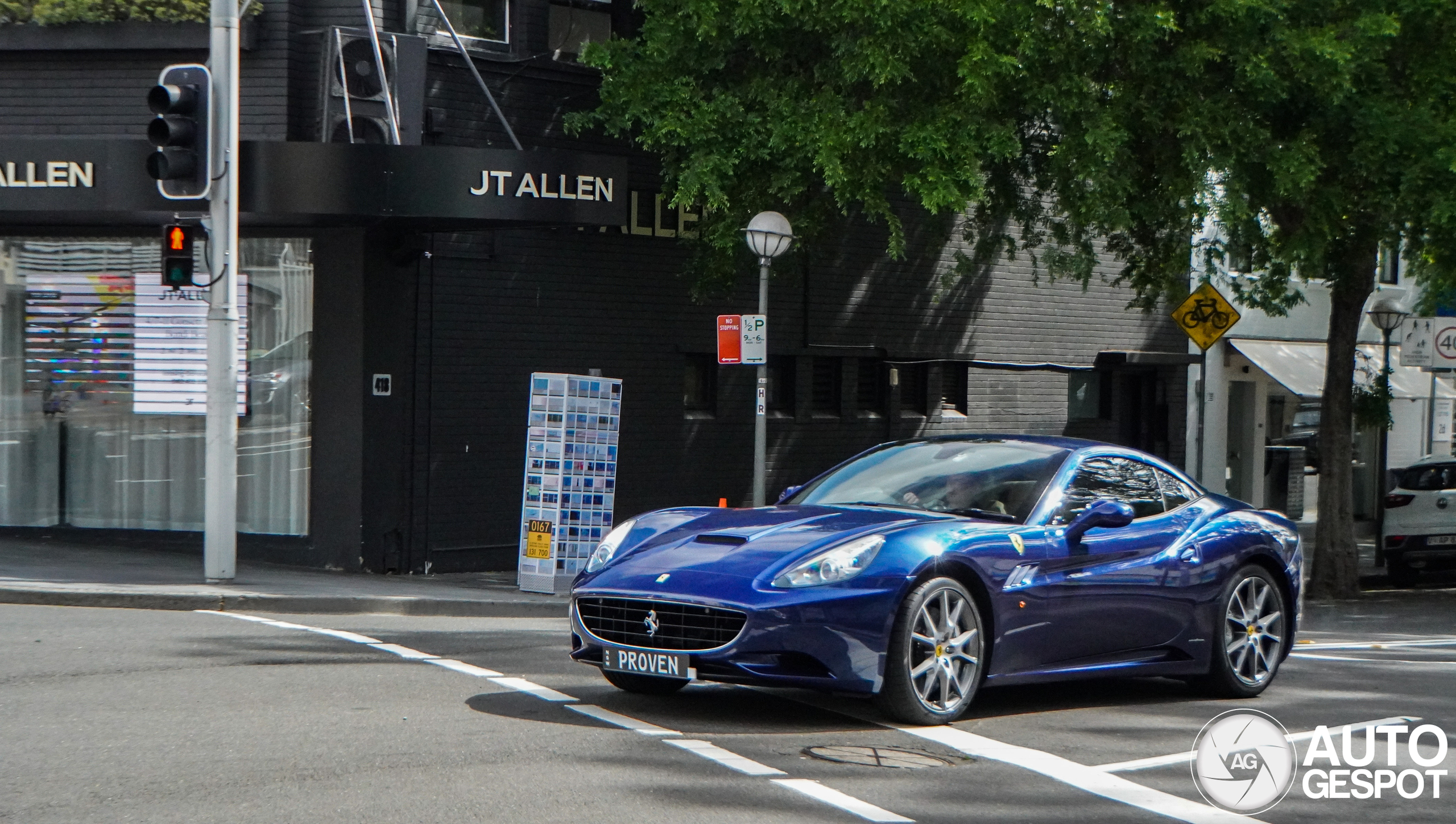 Ferrari California