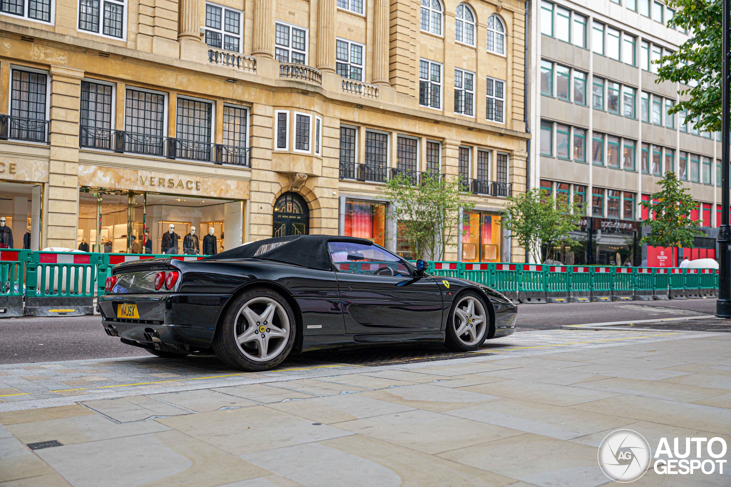 Ferrari F355 Spider