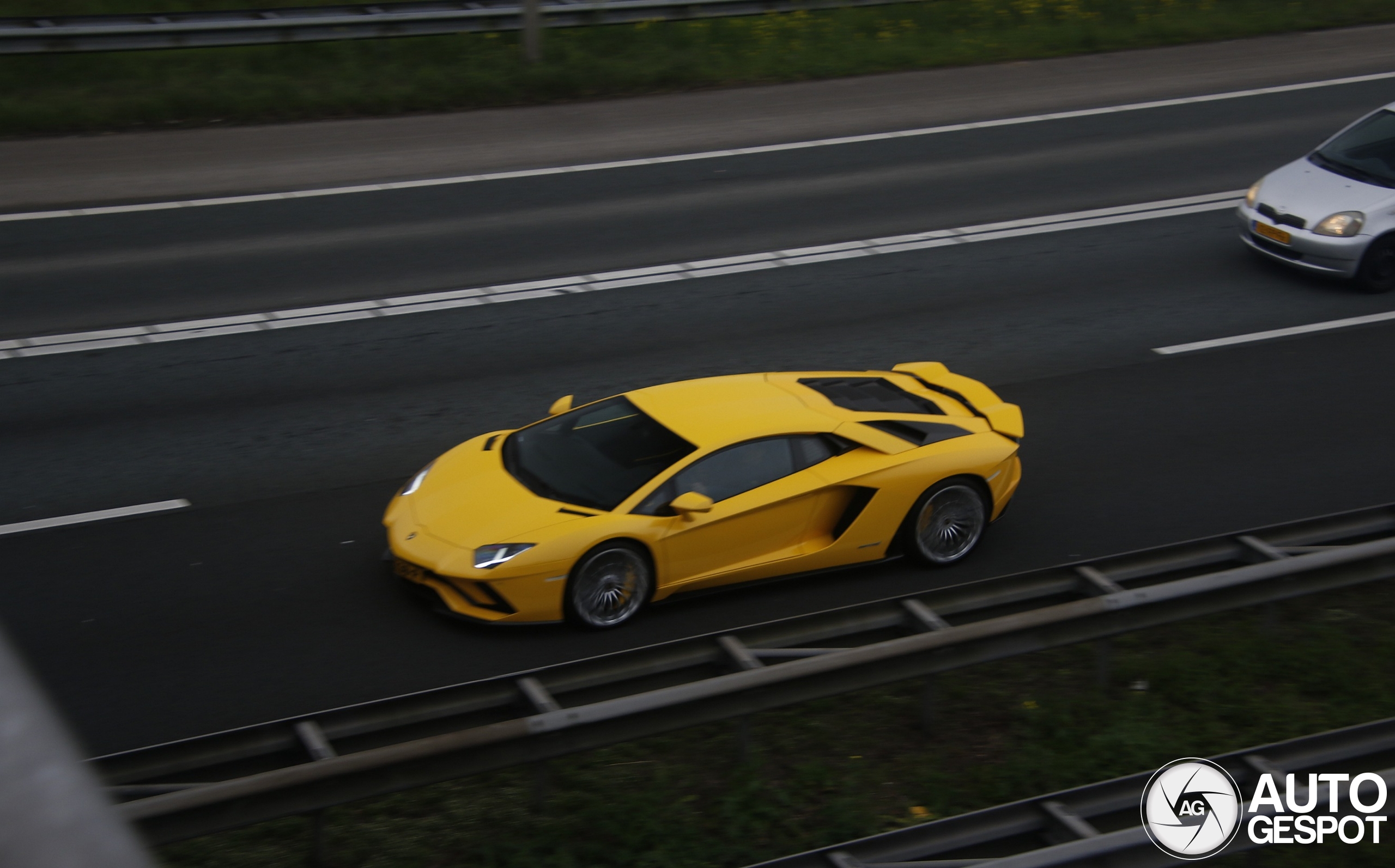 Lamborghini Aventador S LP740-4