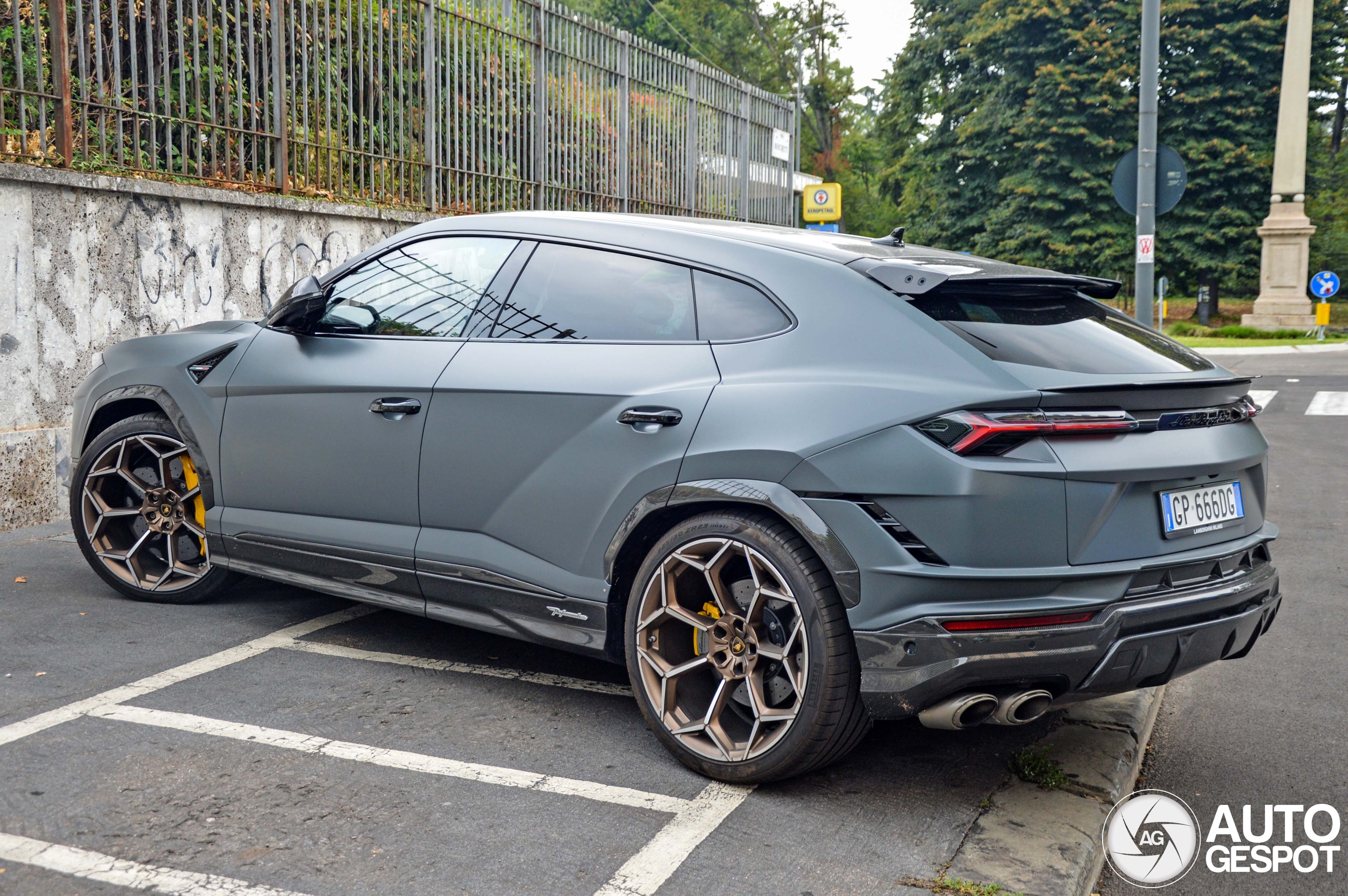 Lamborghini Urus Performante