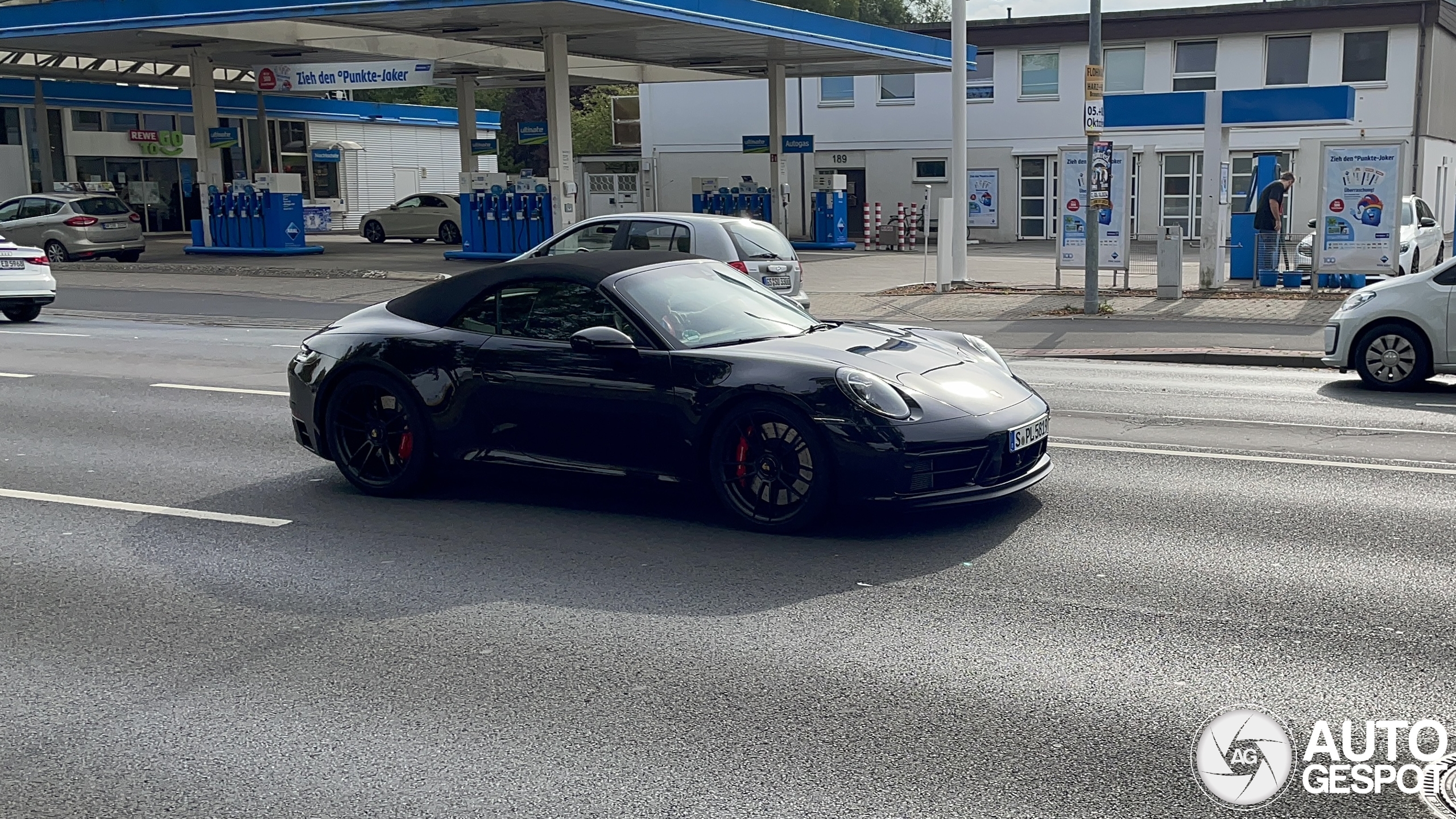 Porsche 992 Carrera 4 GTS Cabriolet