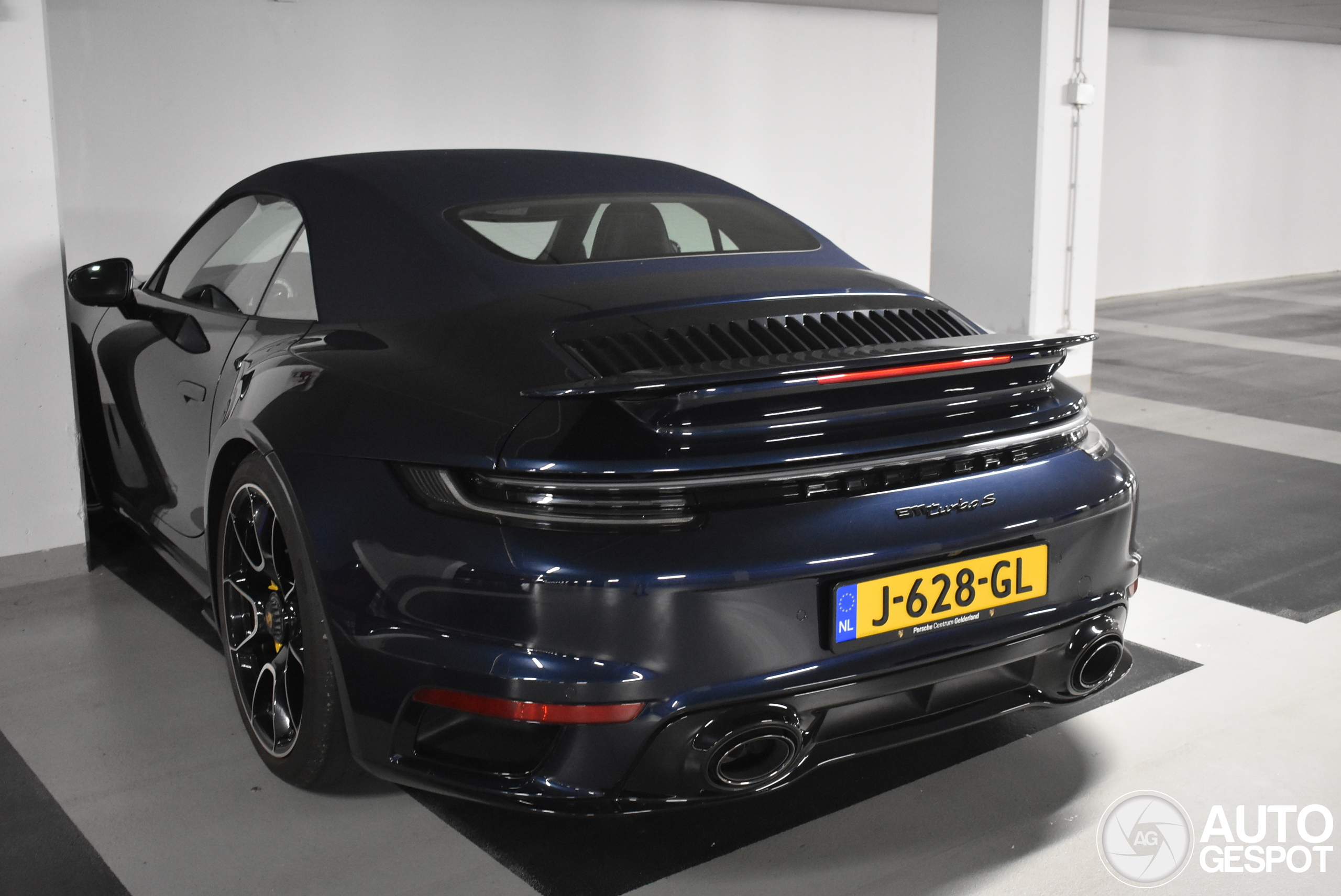 Porsche 992 Turbo S Cabriolet