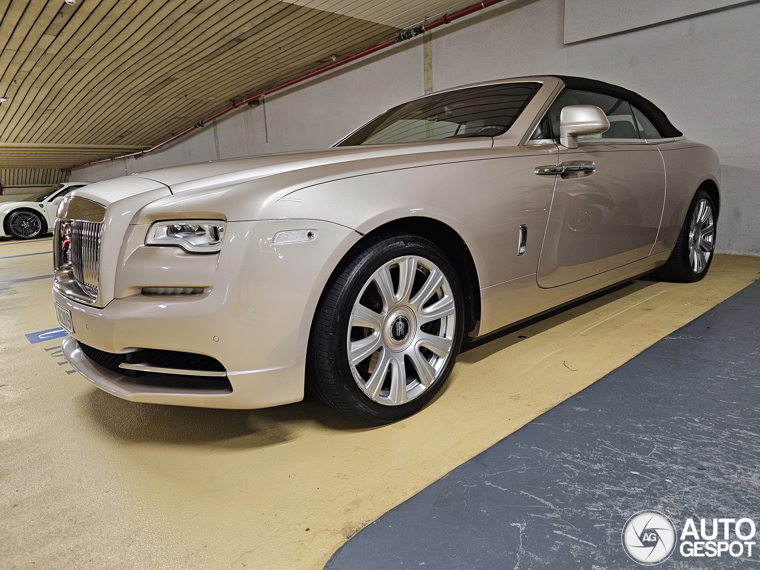 Rolls-Royce Dawn