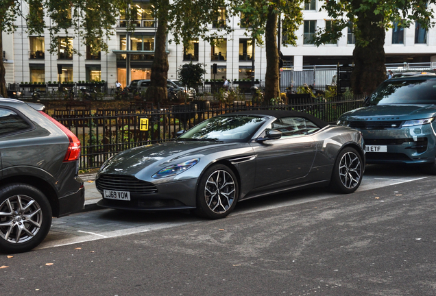 Aston Martin DB11 V8 Volante