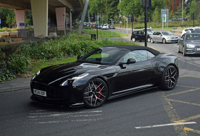 Aston Martin DB12 Volante