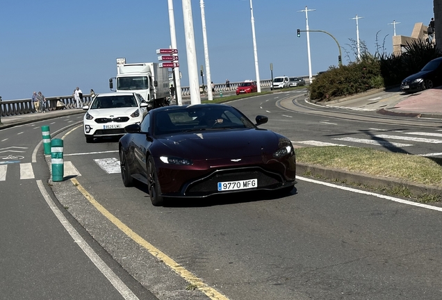 Aston Martin V8 Vantage 2018