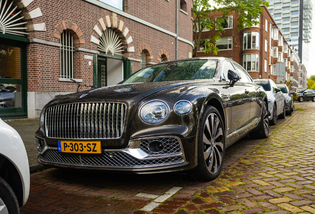 Bentley Flying Spur V8 2021