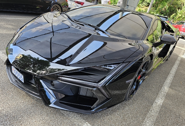 Lamborghini Revuelto