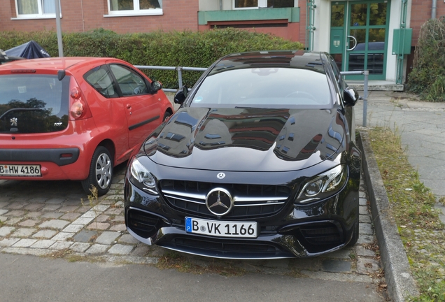 Mercedes-AMG E 63 S W213