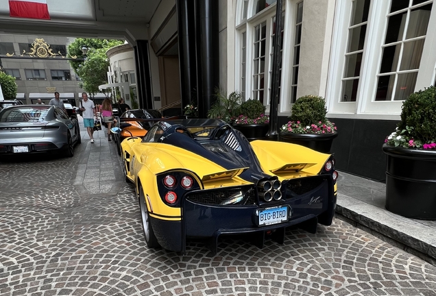 Pagani Huayra Roadster