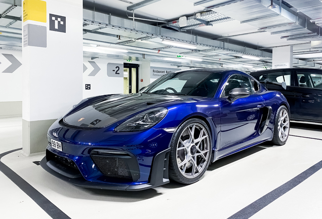 Porsche 718 Cayman GT4 RS Weissach Package