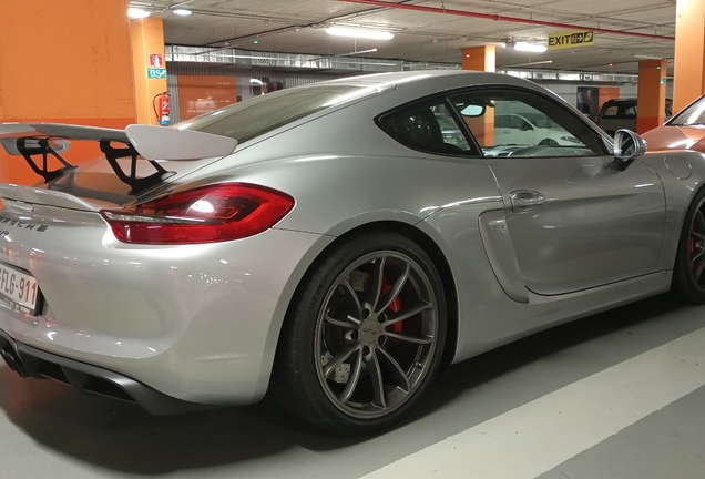 Porsche 981 Cayman GT4