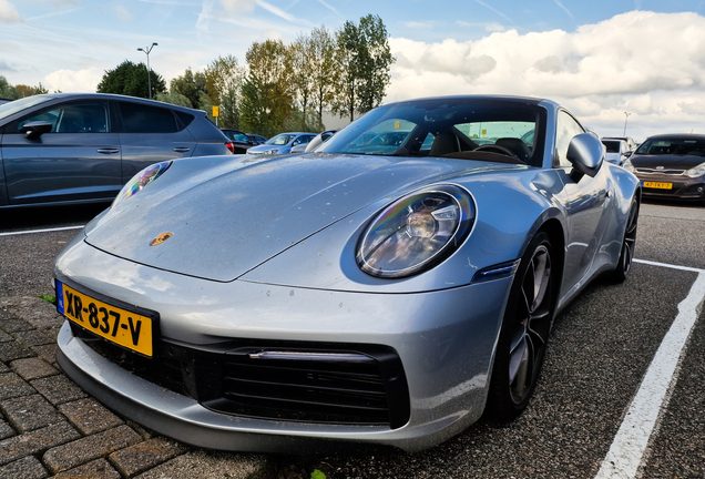 Porsche 992 Carrera 4S