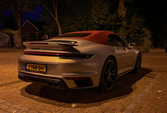 Porsche 992 Turbo S Cabriolet