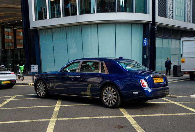 Rolls-Royce Phantom VIII EWB