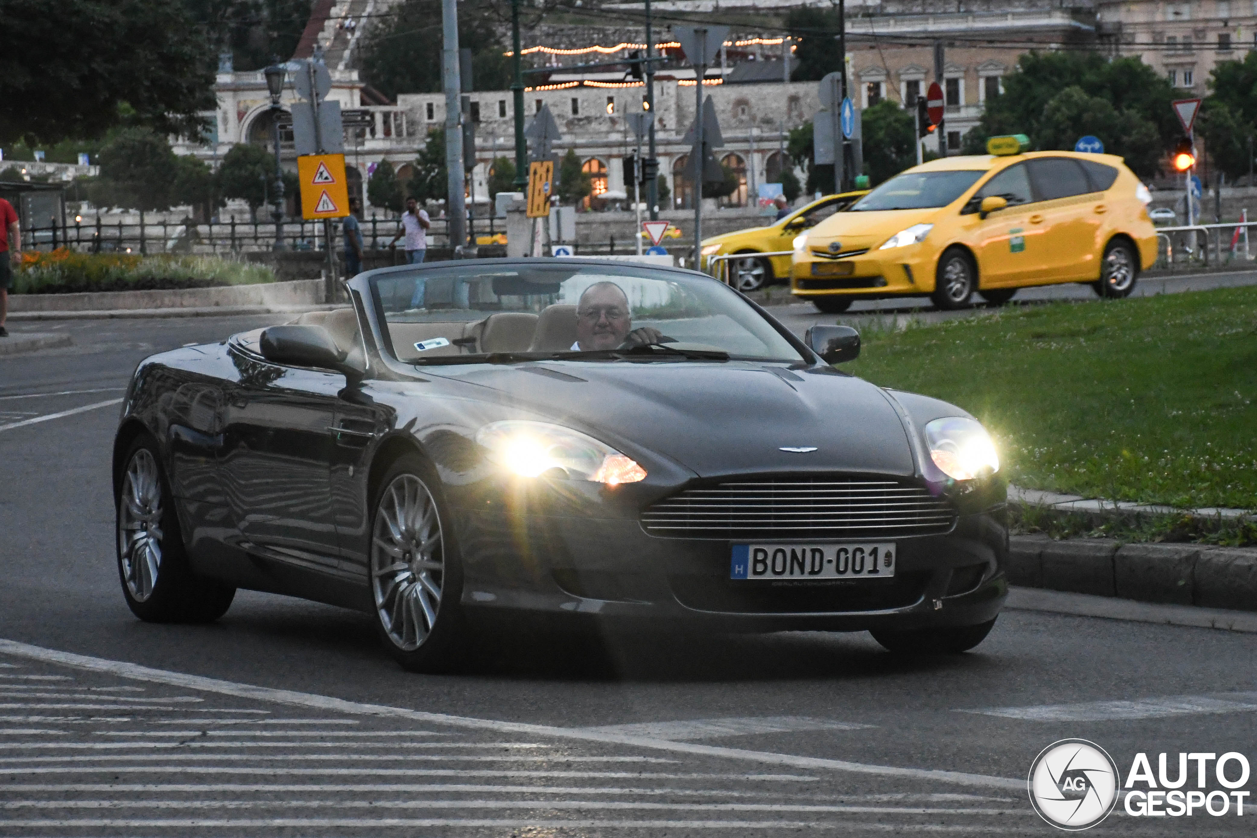 Aston Martin DB9 Volante