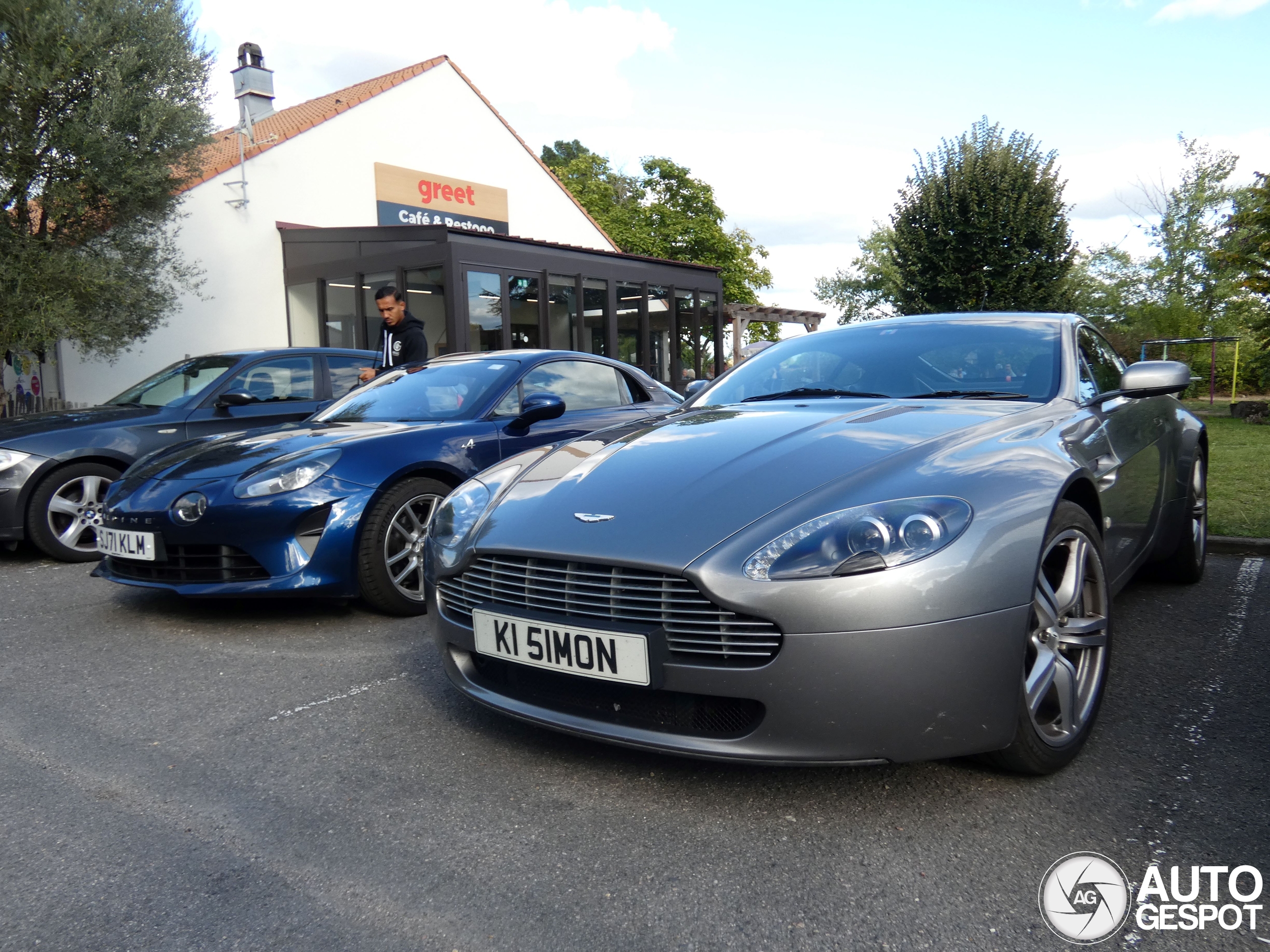 Aston Martin V8 Vantage