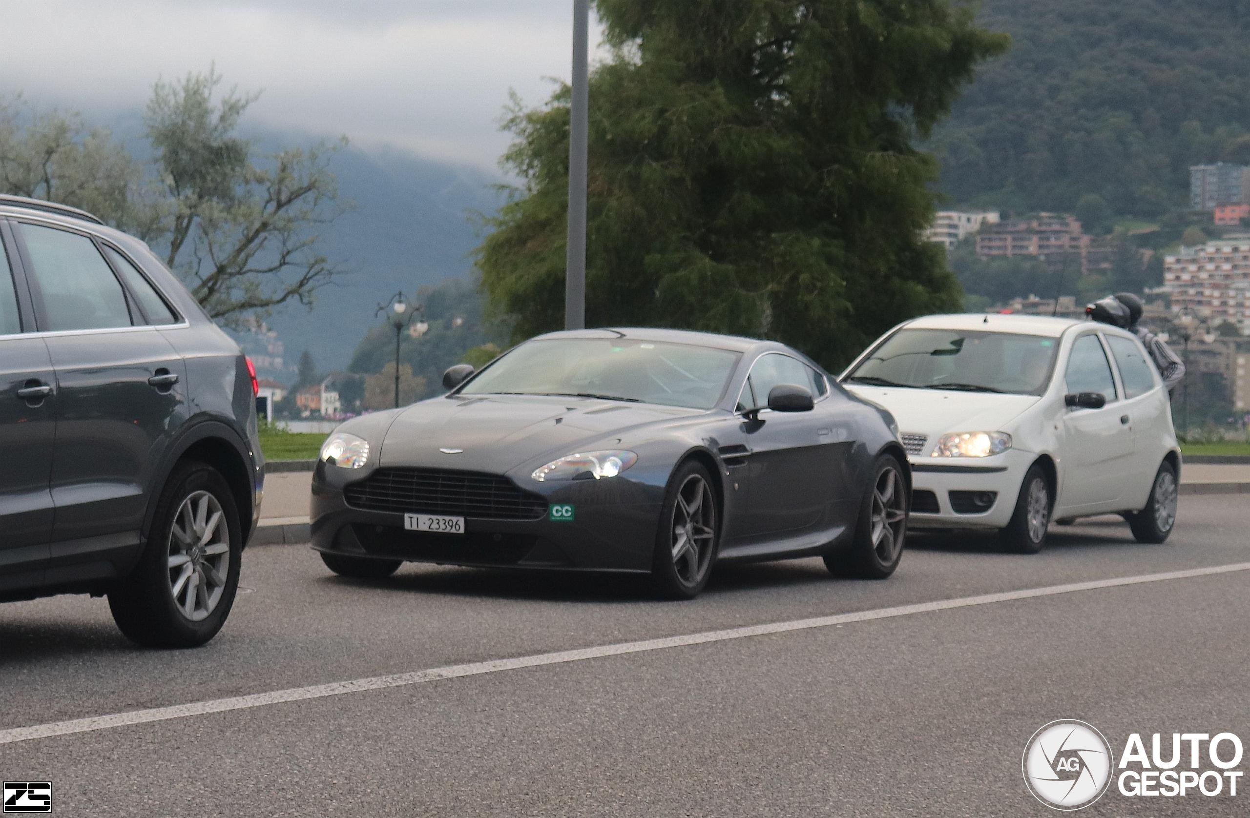 Aston Martin V8 Vantage S