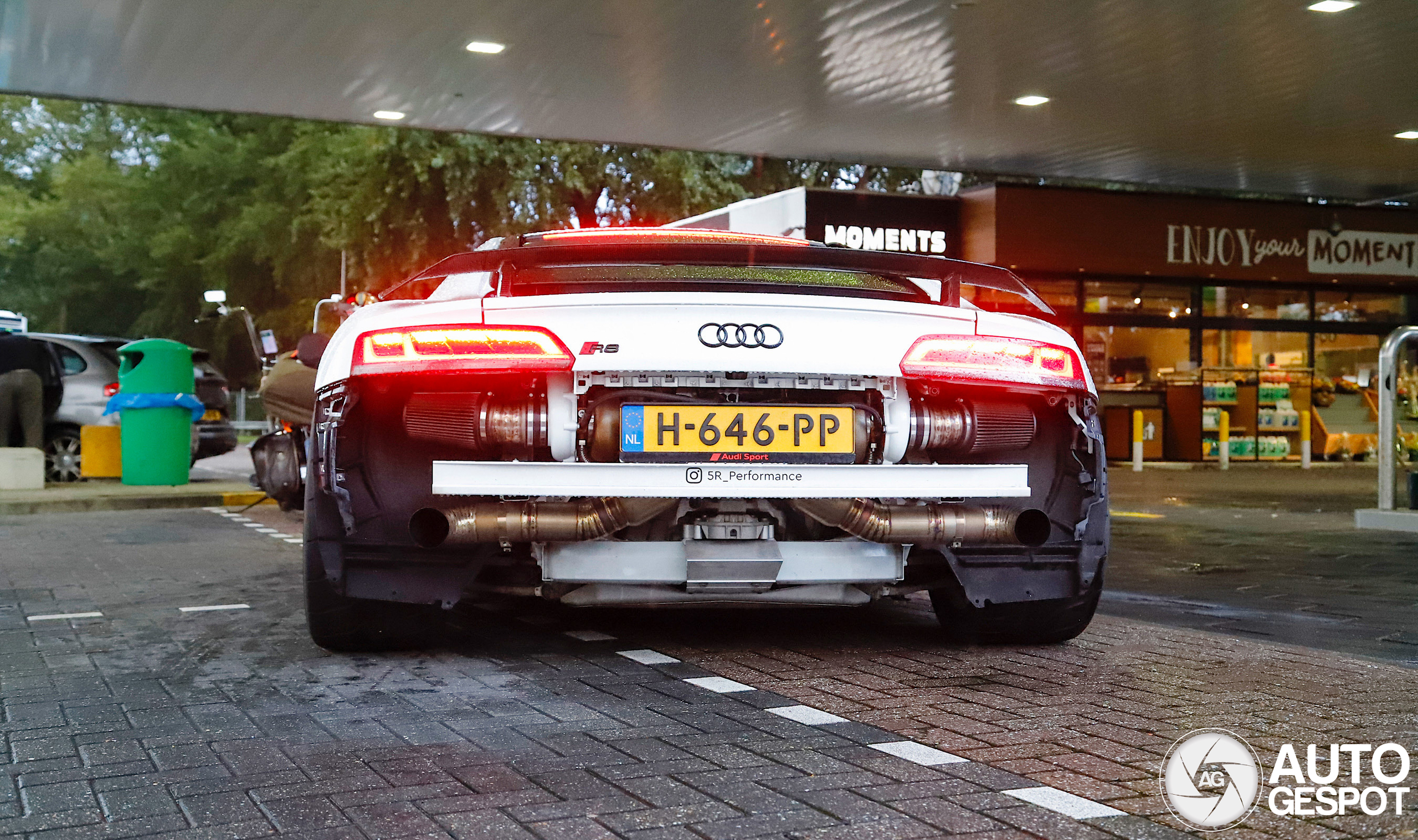 Audi R8 V10 Plus 2015