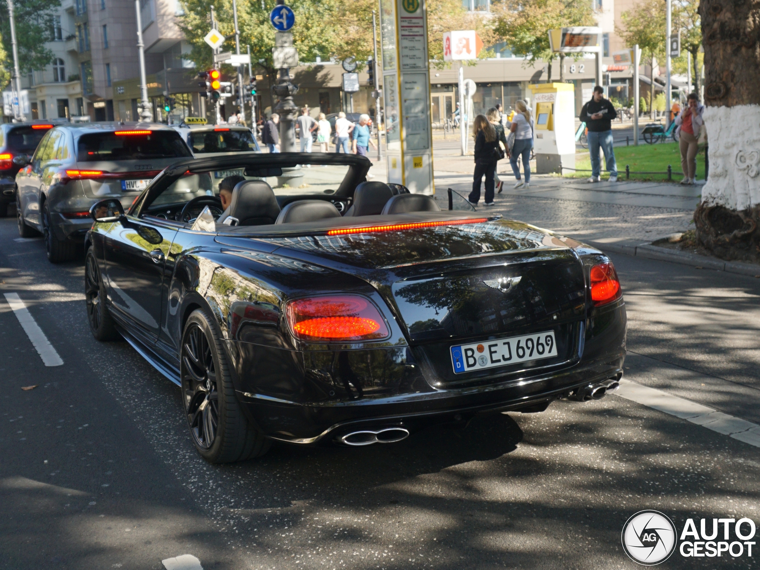 Bentley Continental GTC V8 S