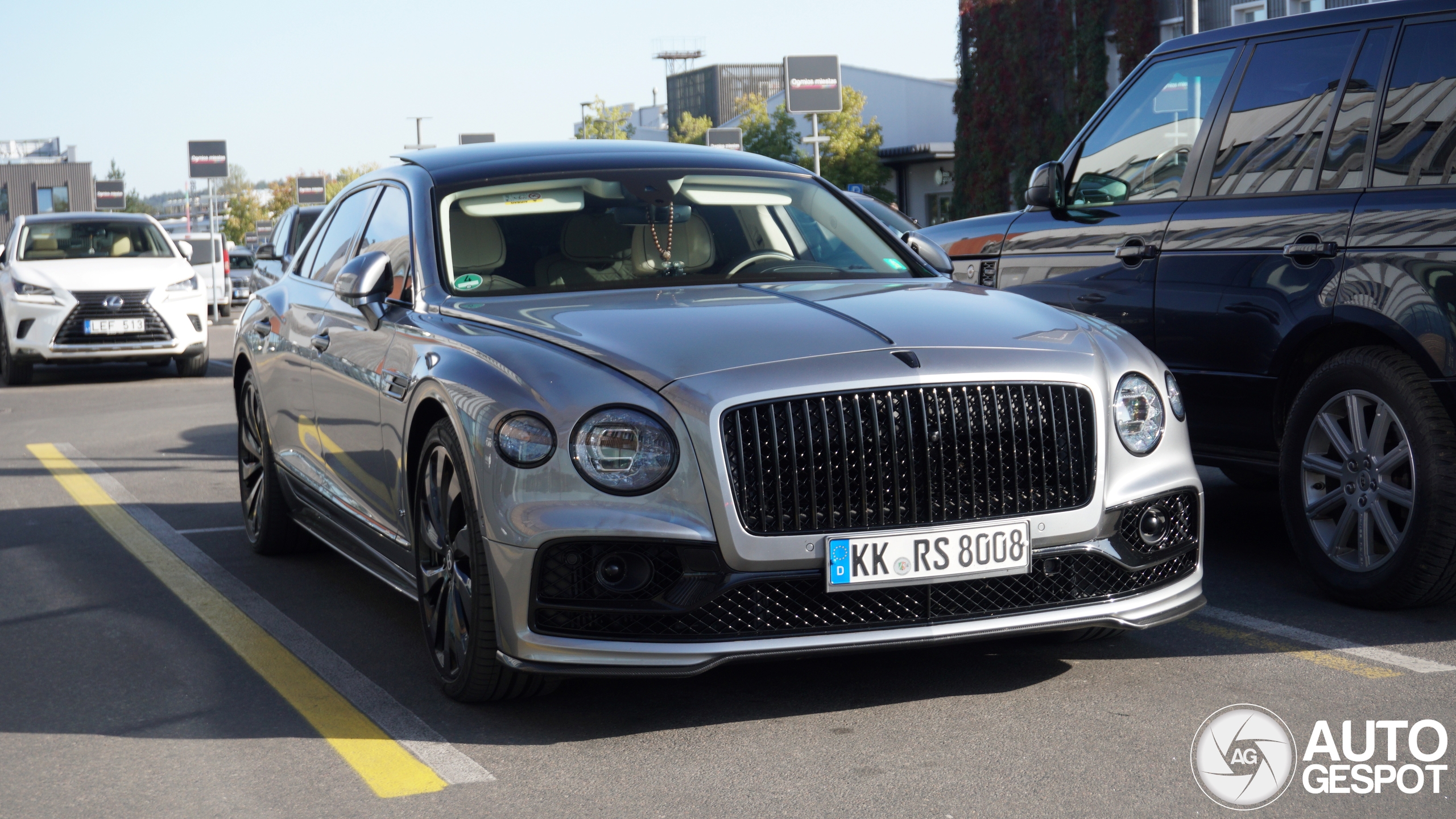 Bentley Flying Spur V8 2021