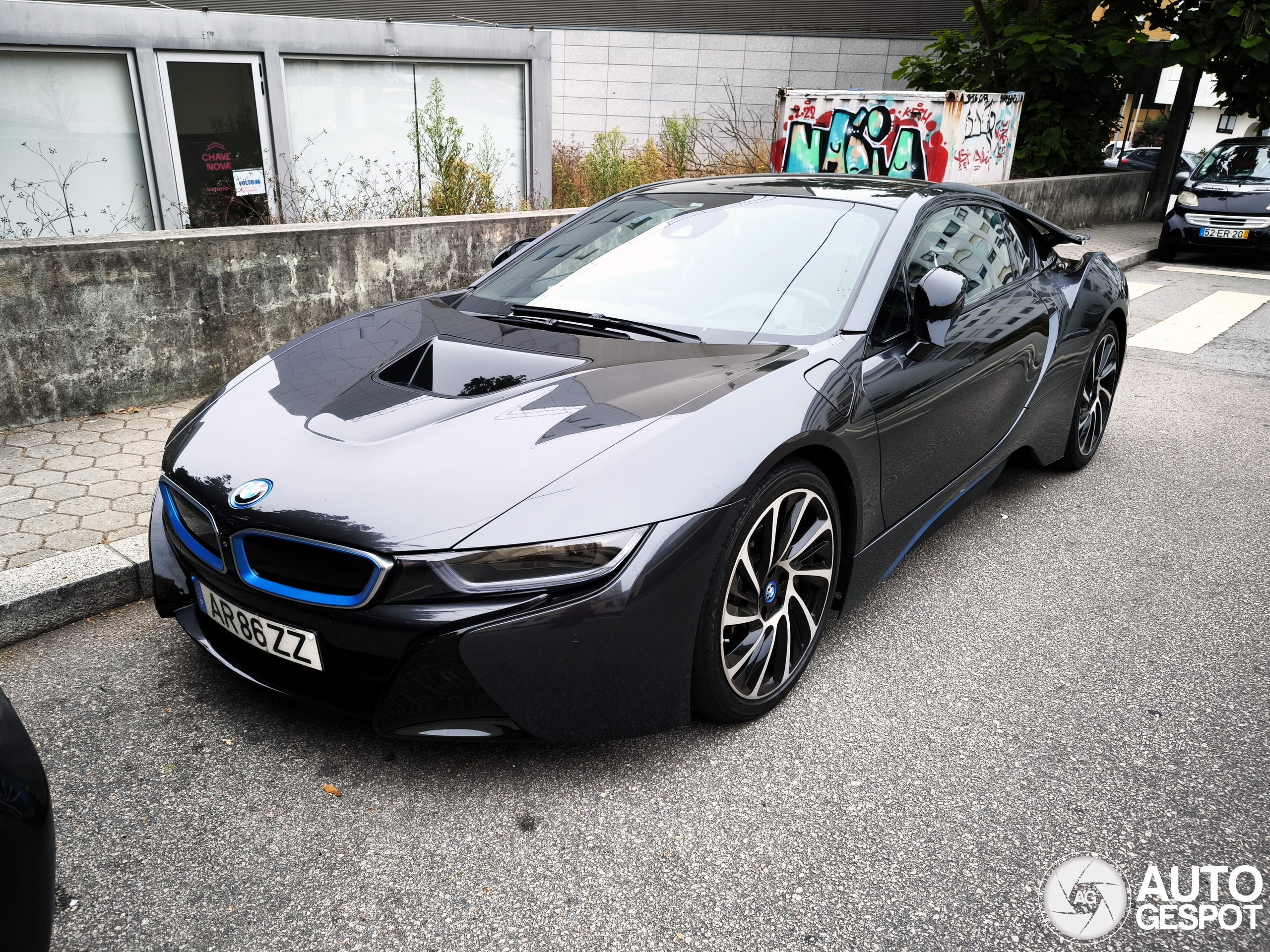 BMW i8