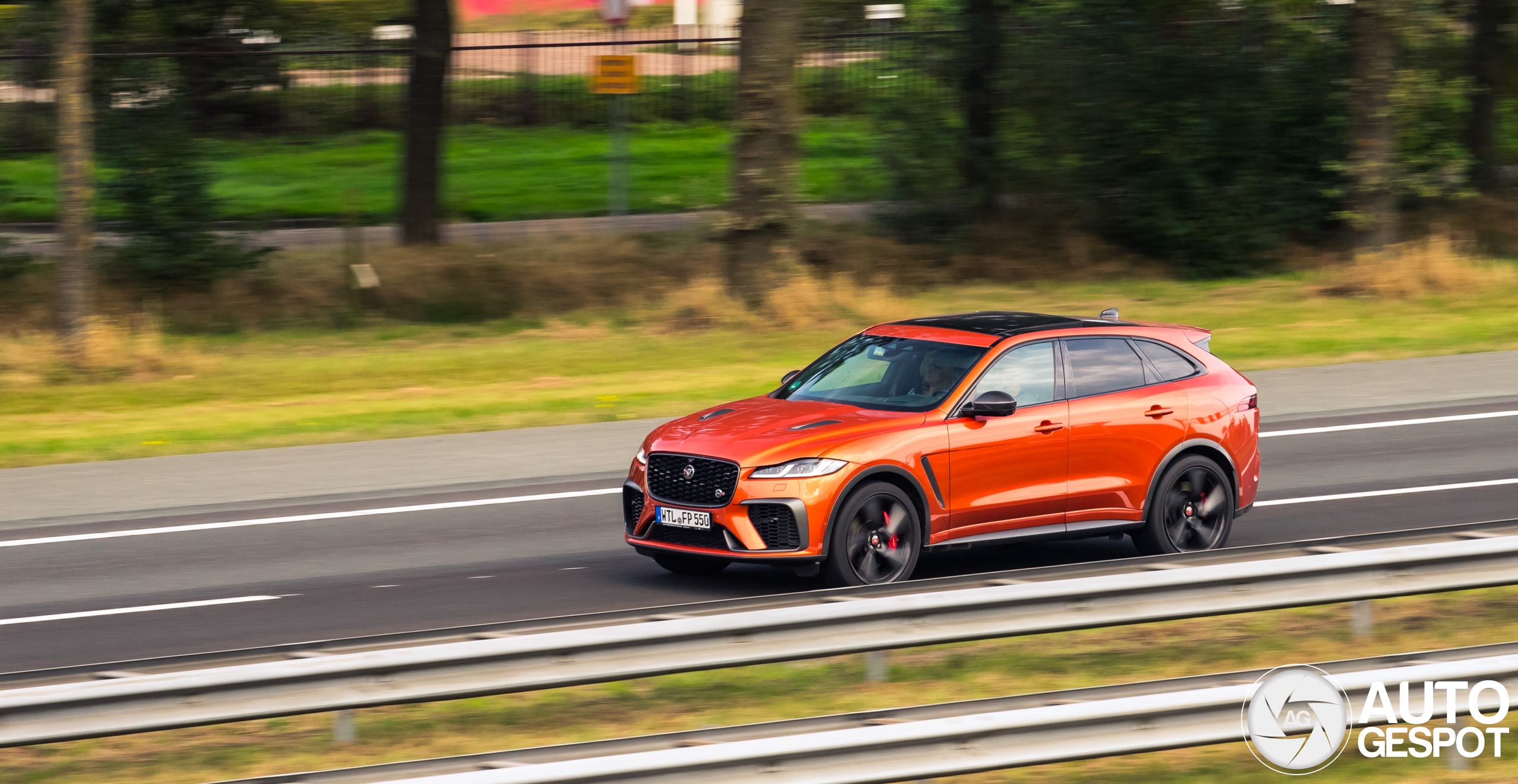 Jaguar F-PACE SVR 2021