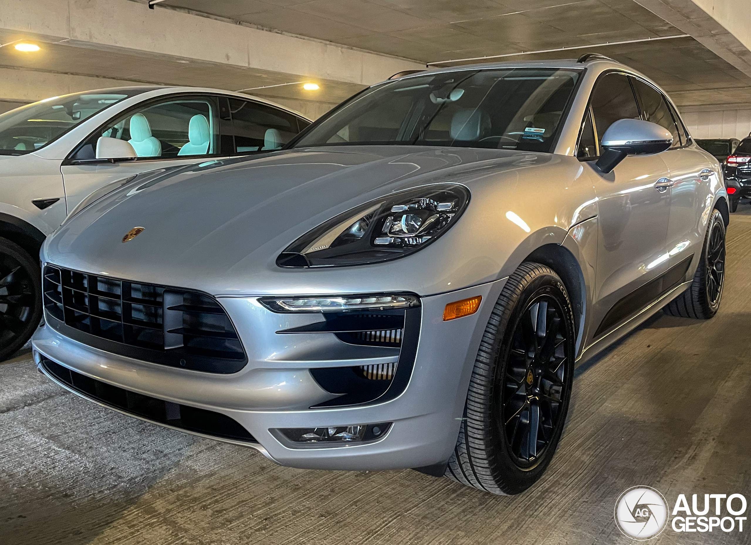 Porsche 95B Macan GTS