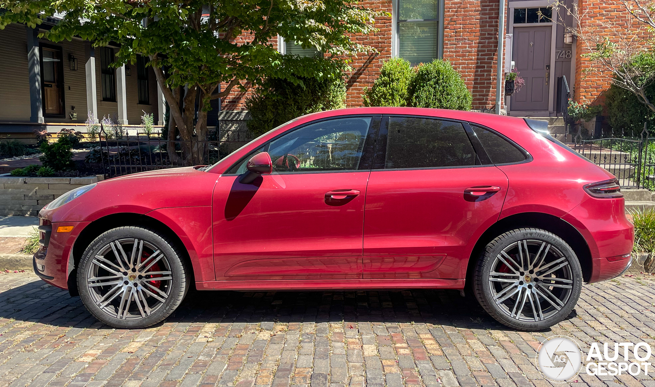 Porsche 95B Macan Turbo