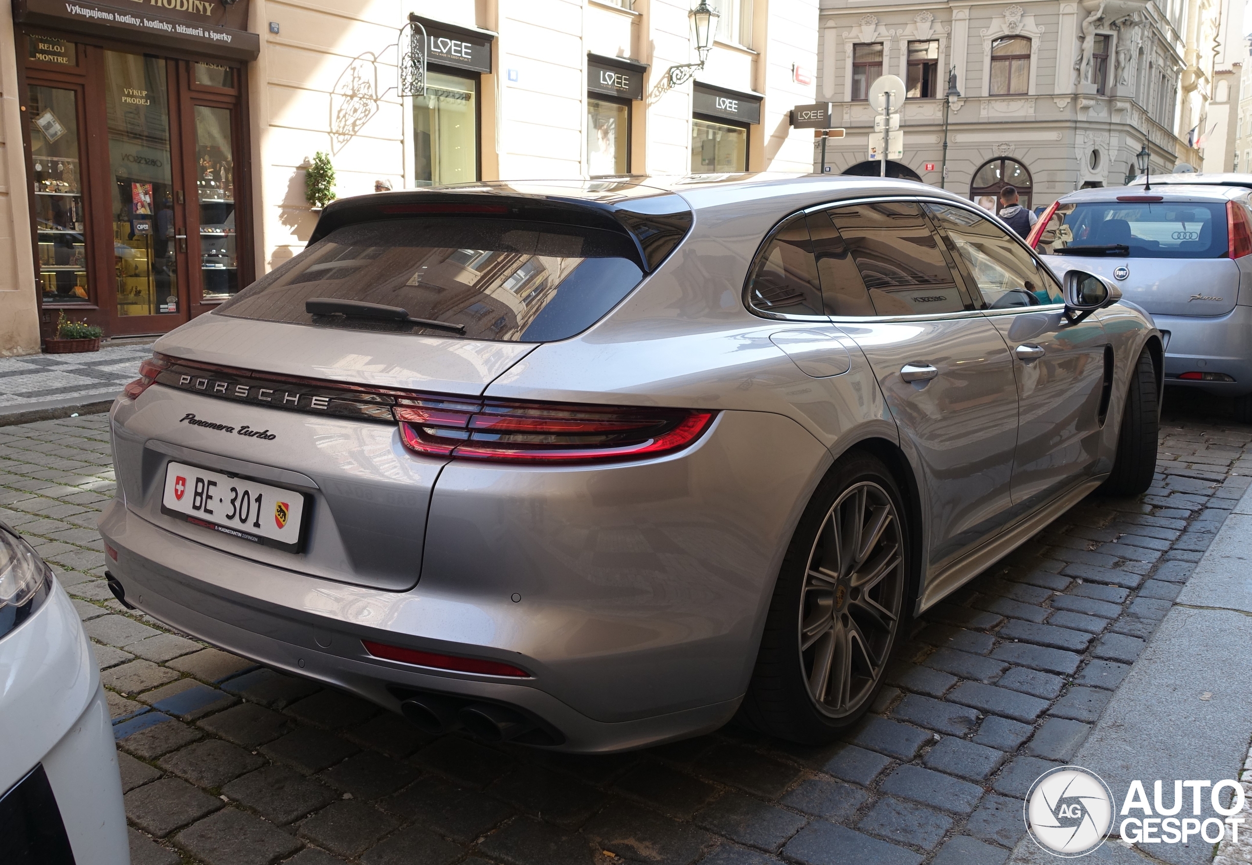 Porsche 971 Panamera Turbo Sport Turismo