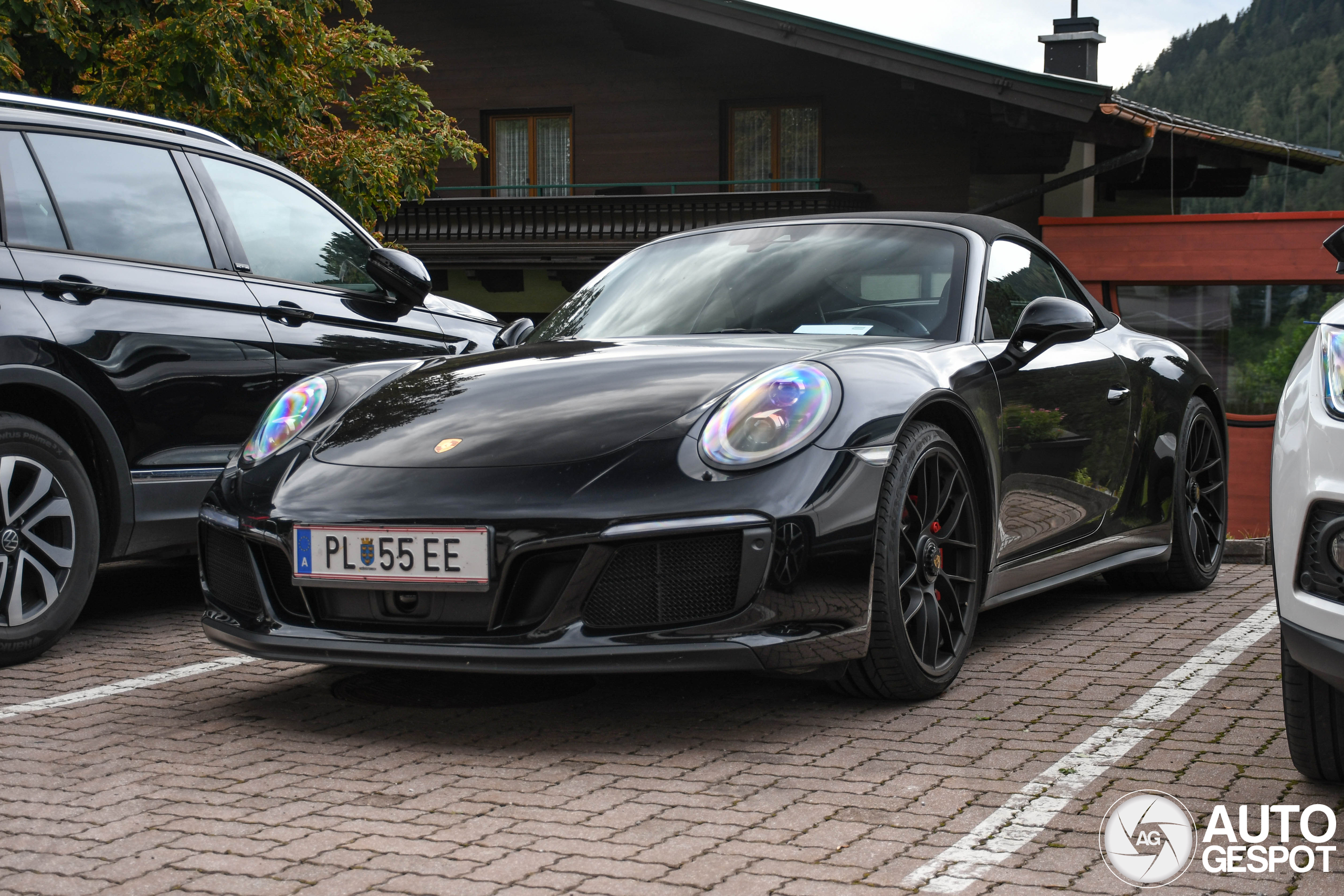 Porsche 991 Carrera 4 GTS Cabriolet MkII