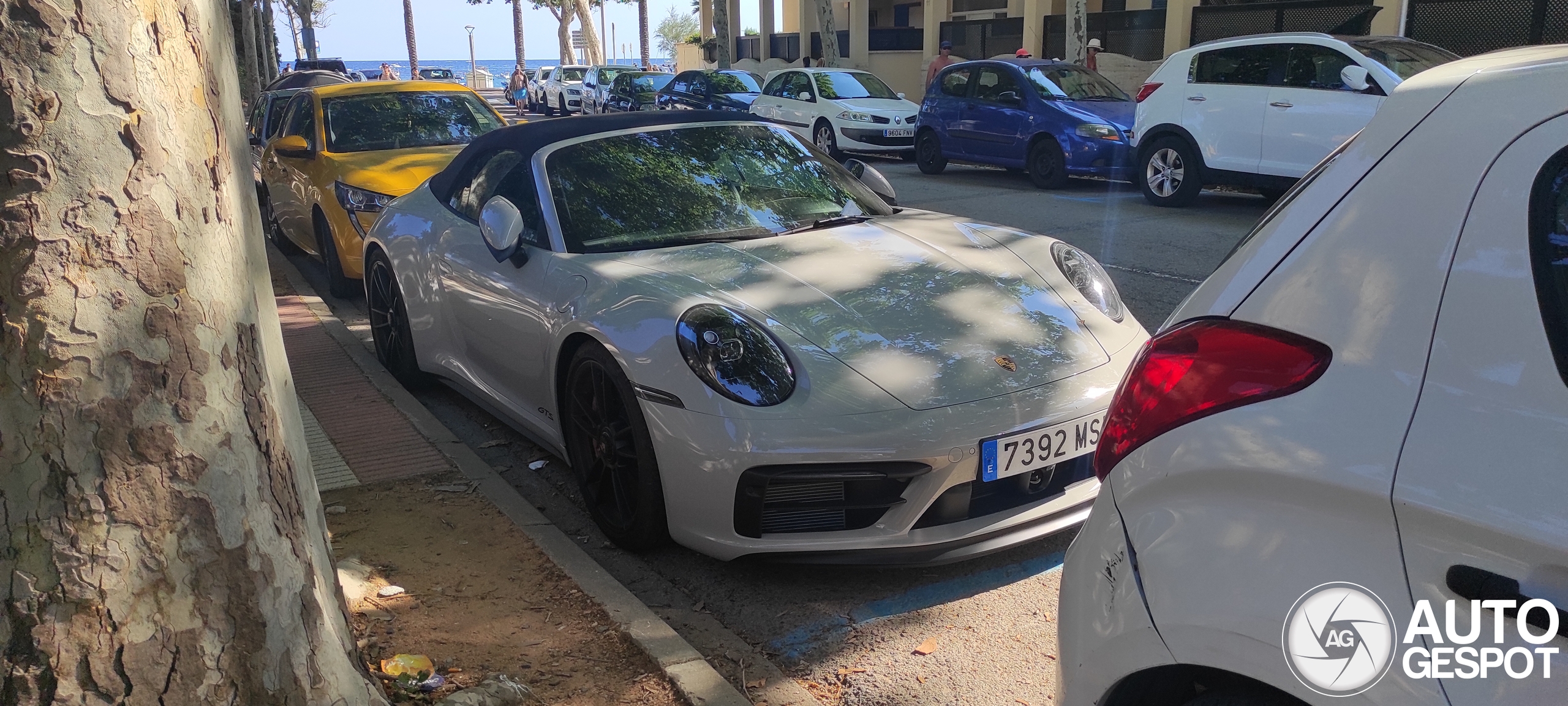 Porsche 992 Carrera 4 GTS Cabriolet