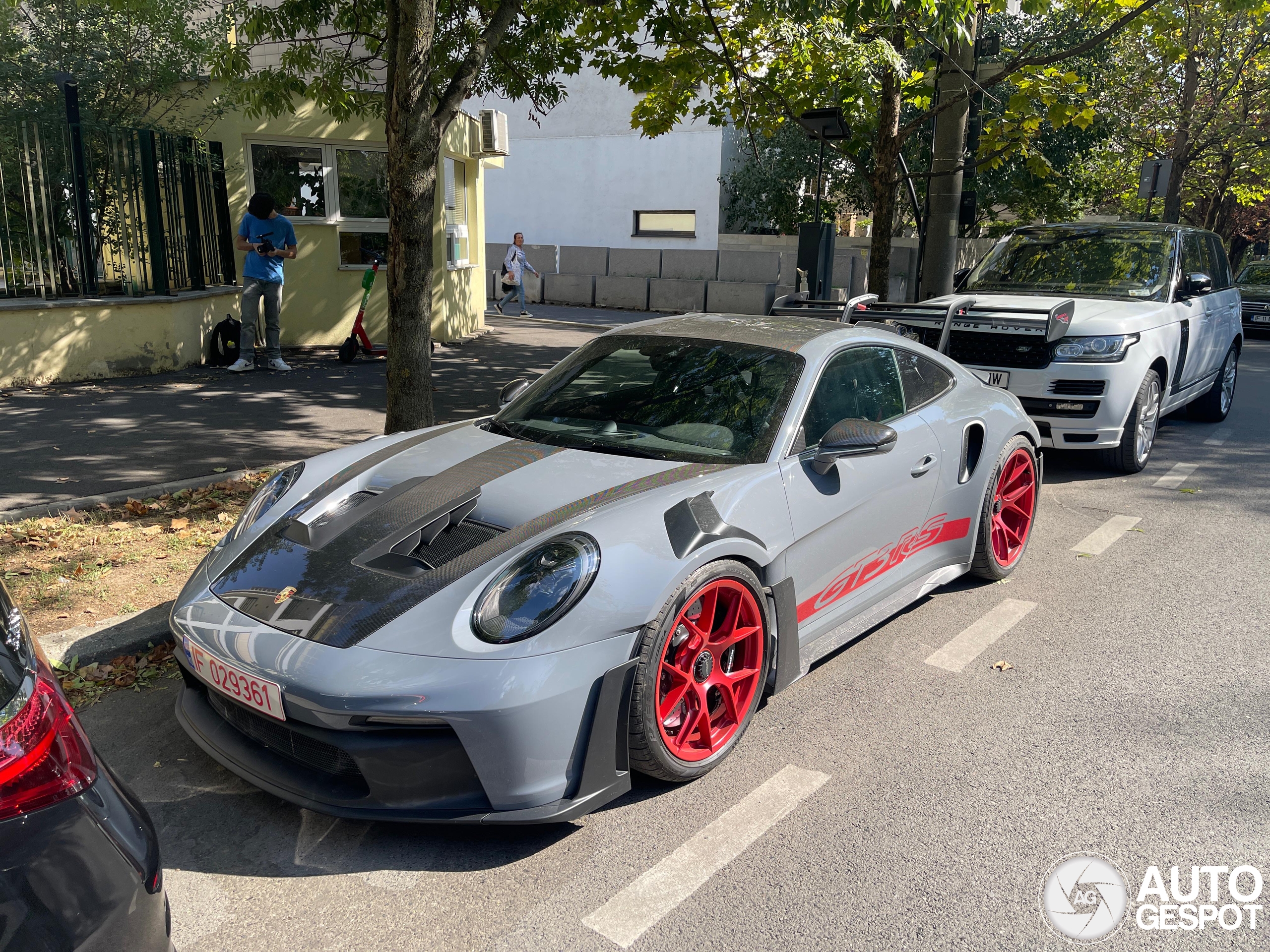 Porsche 992 GT3 RS Weissach Package