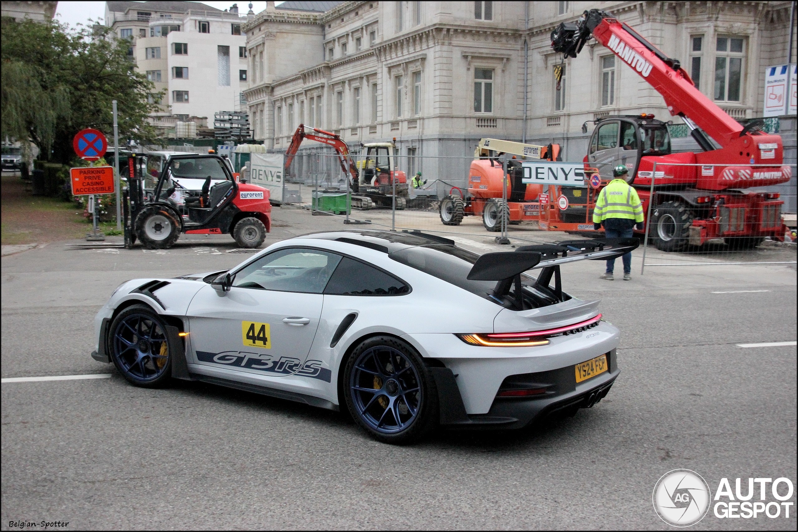 Porsche 992 GT3 RS Weissach Package