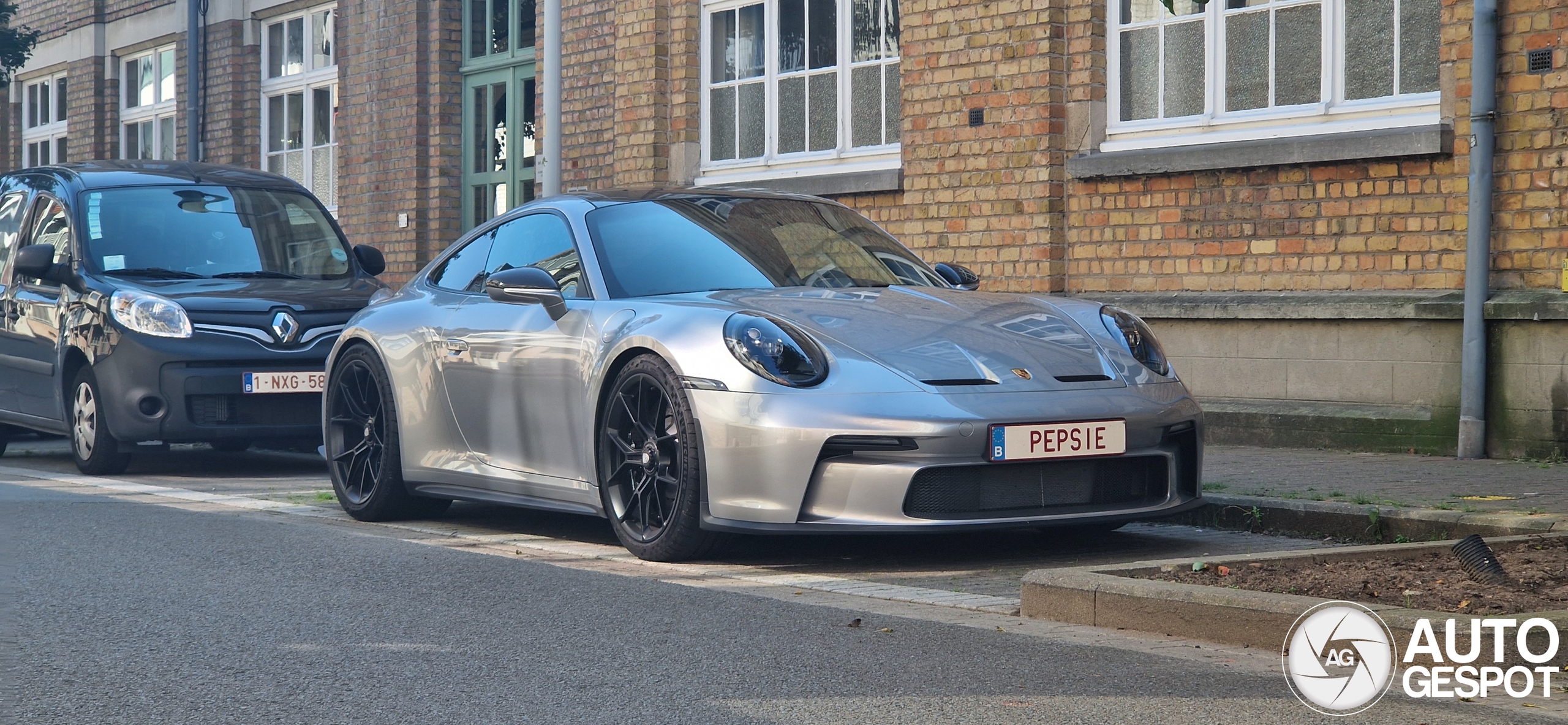 Porsche 992 GT3 Touring