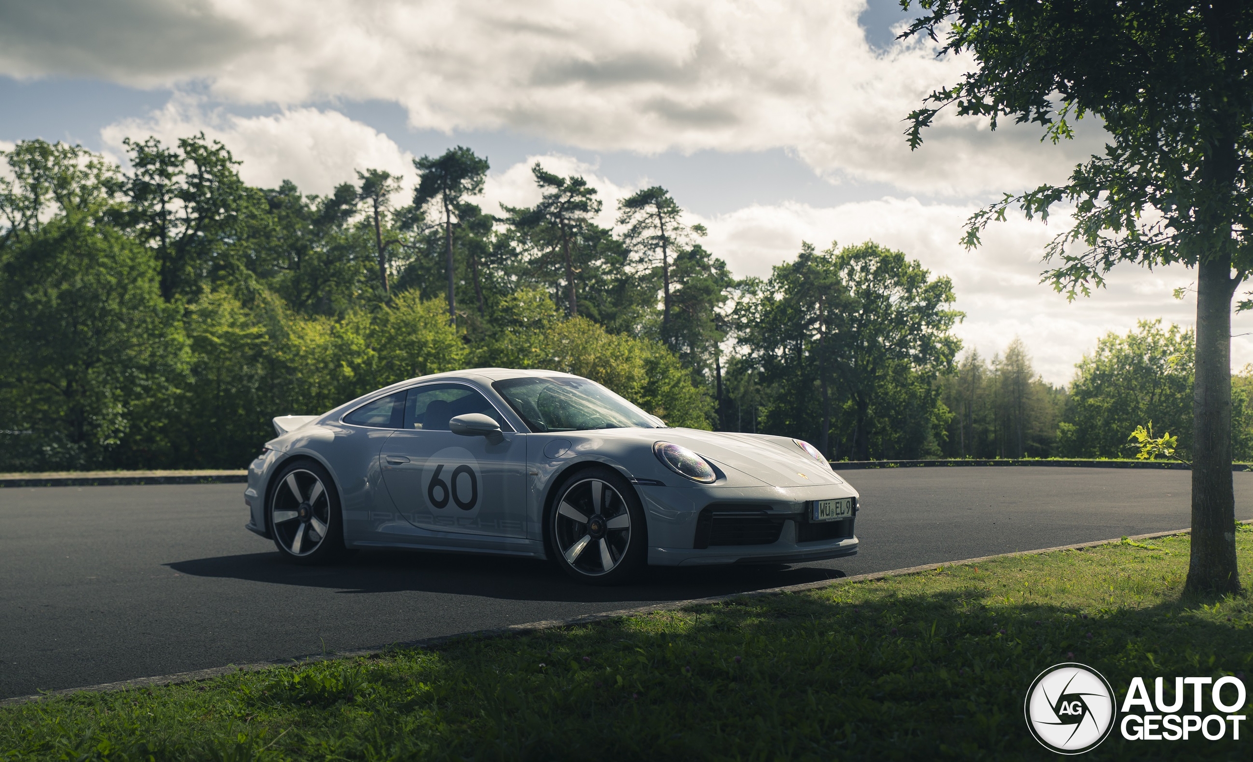 Porsche 992 Sport Classic