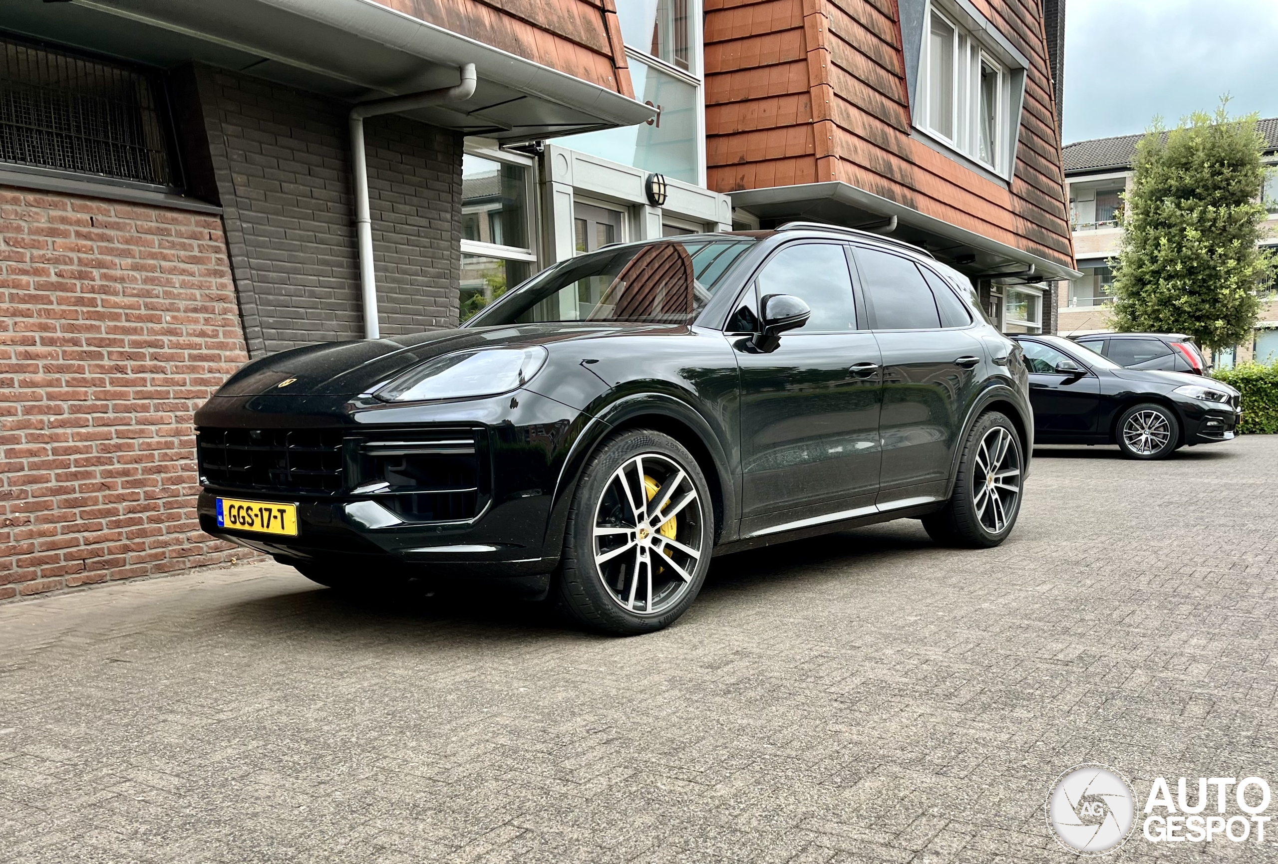 Porsche 9YA Cayenne Turbo E-Hybrid